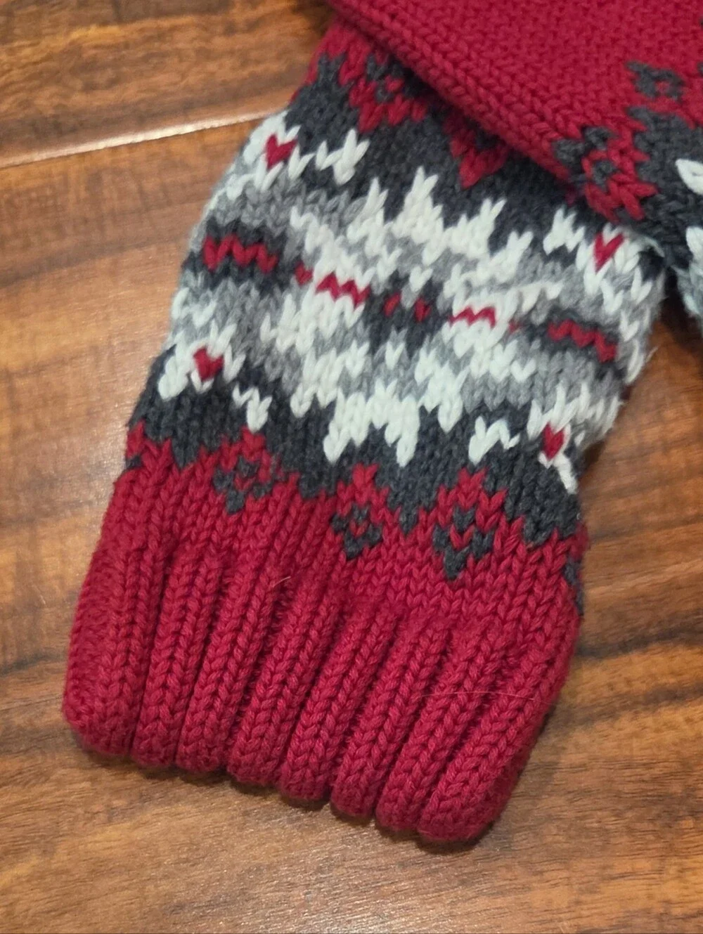 Janie and Jack EUC 2T/3T Red/Gray Fair Isle Scarf and Sweater Hat Set